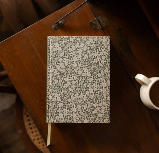 ESV Single Column Journaling Bible Clover